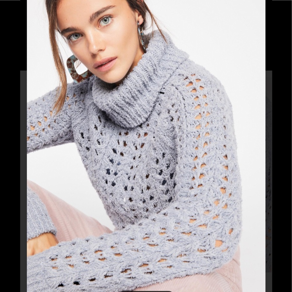 NWT SEASHELL POINTELLE PULLOVER CLOUD LARGE